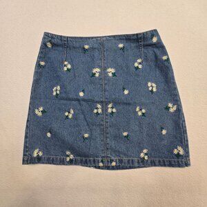H&M Divided Womens Size 4 Denim Floral Daisies Embroidered Mini Skirt Blue